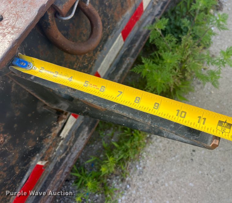 image for item EK8847 2000 Talbert T3DW-50SA-HRG-1-T1 lowboy equipment trailer