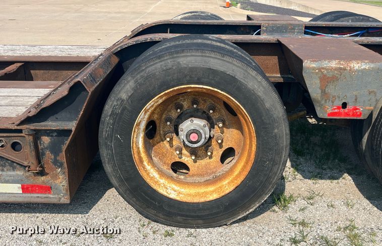 image for item EK8847 2000 Talbert T3DW-50SA-HRG-1-T1 lowboy equipment trailer