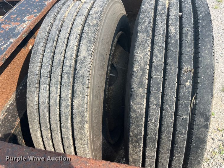 image for item EK8847 2000 Talbert T3DW-50SA-HRG-1-T1 lowboy equipment trailer