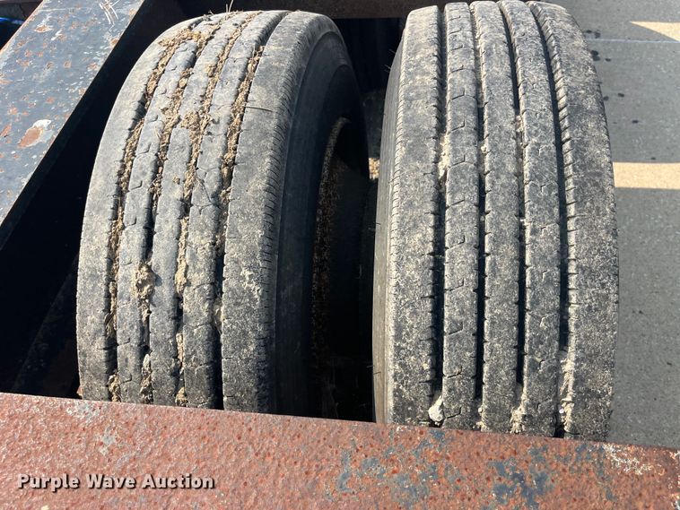 image for item EK8847 2000 Talbert T3DW-50SA-HRG-1-T1 lowboy equipment trailer