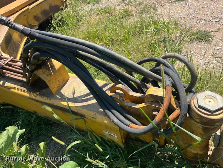 image for item EK8889 2004 John Deere 1812C scraper