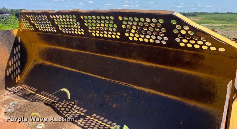 image for item EK8889 2004 John Deere 1812C scraper