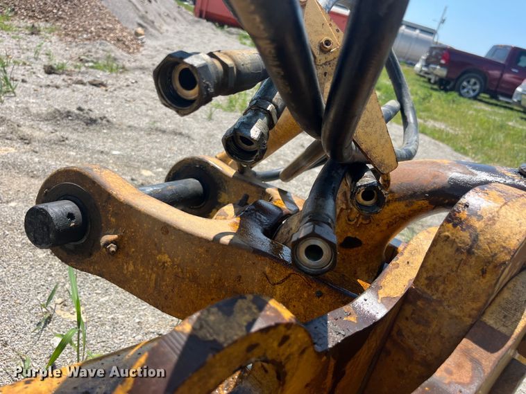 image for item EK8890 2004 John Deere 1812C scraper