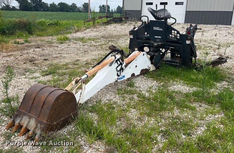 image for item EK8920 Ingersoll-Rand 709 FDS skid steer backhoe