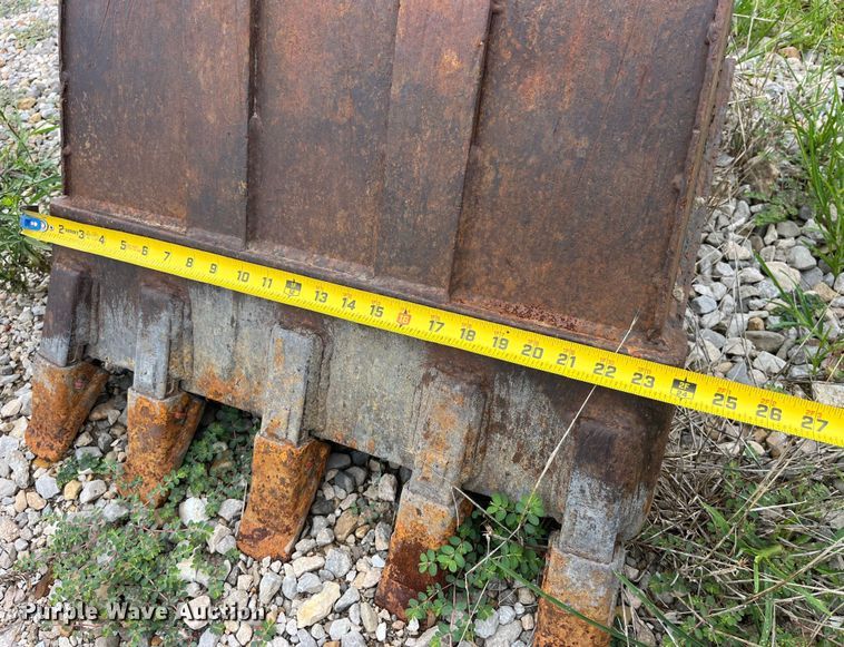 image for item EK8920 Ingersoll-Rand 709 FDS skid steer backhoe