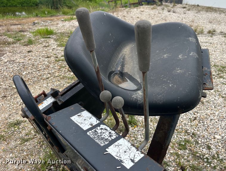 image for item EK8920 Ingersoll-Rand 709 FDS skid steer backhoe