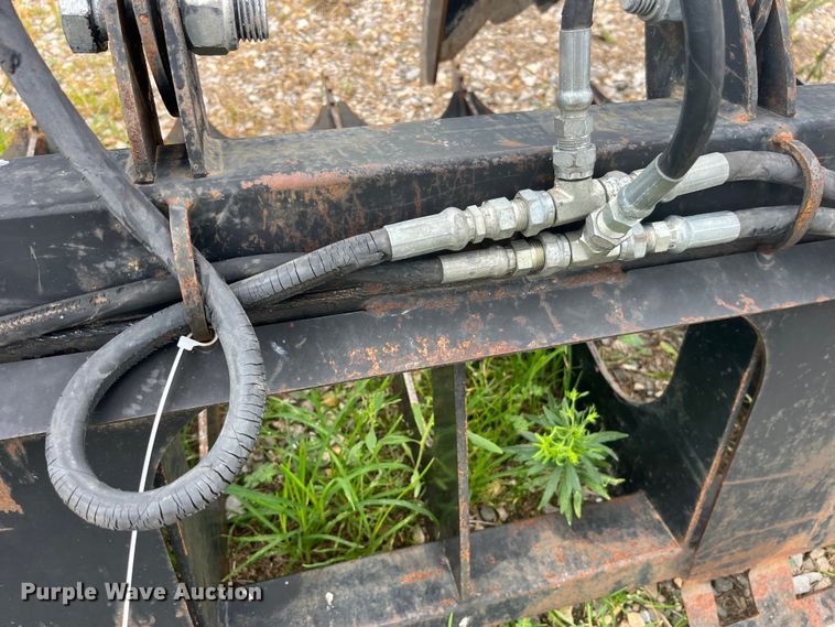 image for item EK8921 Skid steer rock grapple bucket