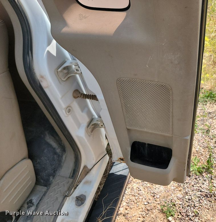 image for item KA9026 2006 Ford F150 pickup truck