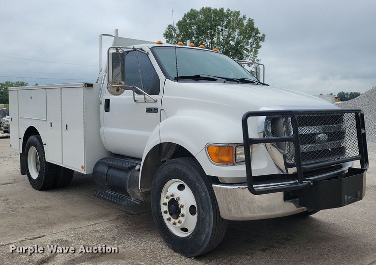 image for item KA9894 2006 Ford F750 Super Duty XL utility / service truck