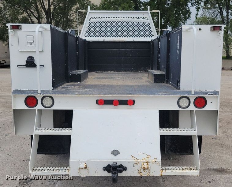 image for item KA9894 2006 Ford F750 Super Duty XL utility / service truck