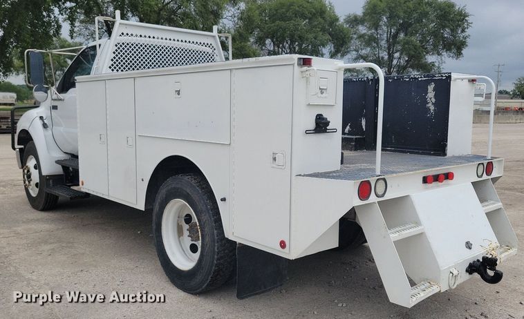 image for item KA9894 2006 Ford F750 Super Duty XL utility / service truck