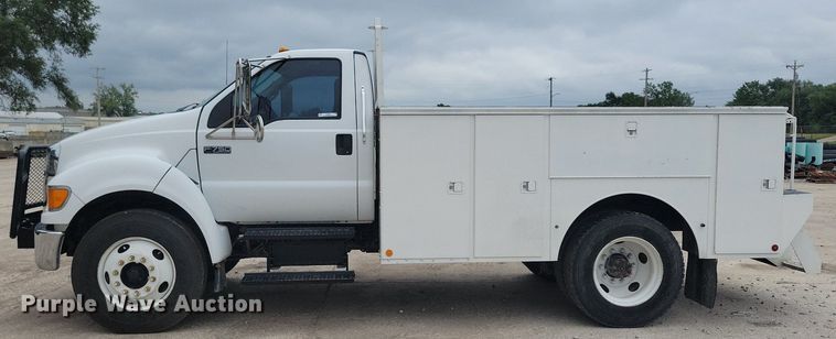 image for item KA9894 2006 Ford F750 Super Duty XL utility / service truck