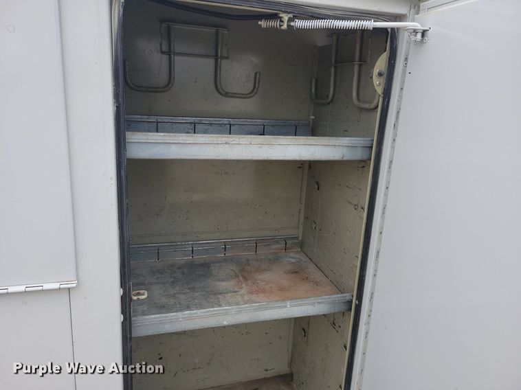 image for item KA9894 2006 Ford F750 Super Duty XL utility / service truck