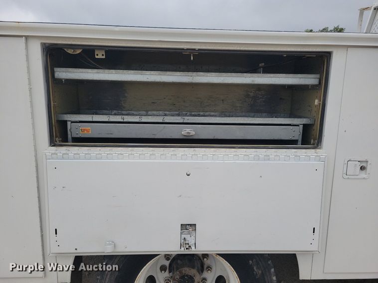 image for item KA9894 2006 Ford F750 Super Duty XL utility / service truck