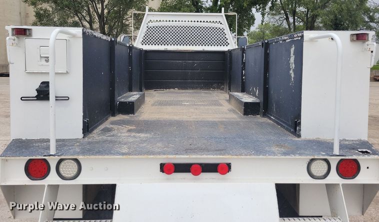 image for item KA9894 2006 Ford F750 Super Duty XL utility / service truck