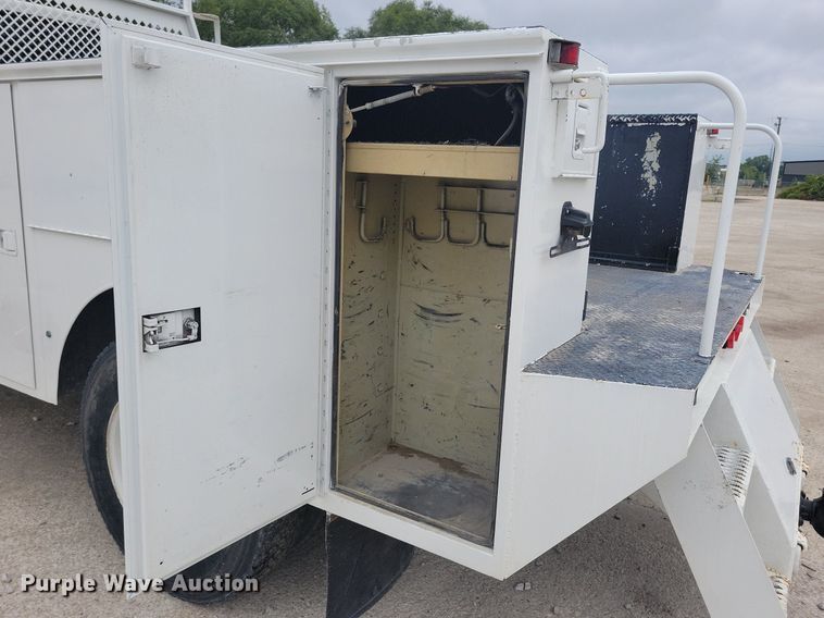 image for item KA9894 2006 Ford F750 Super Duty XL utility / service truck