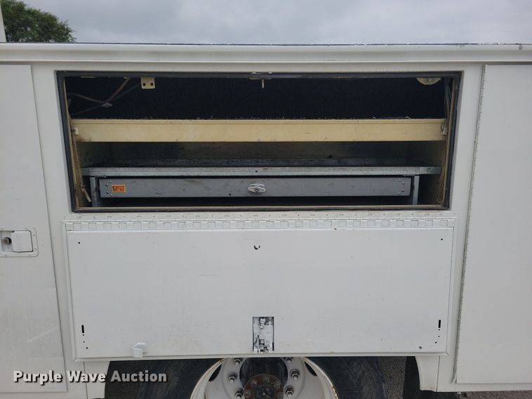 image for item KA9894 2006 Ford F750 Super Duty XL utility / service truck