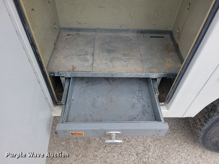 image for item KA9894 2006 Ford F750 Super Duty XL utility / service truck