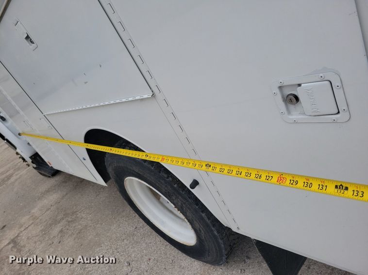 image for item KA9894 2006 Ford F750 Super Duty XL utility / service truck