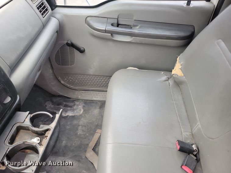 image for item KA9894 2006 Ford F750 Super Duty XL utility / service truck