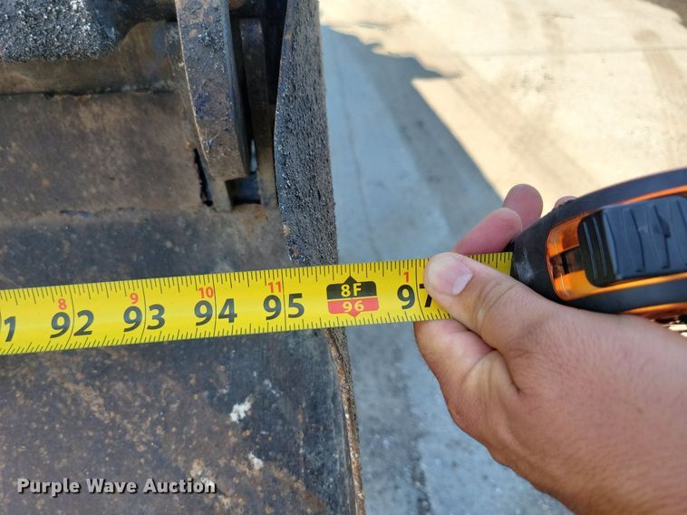 image for item KA9895 2016 Kenworth T880 dump truck