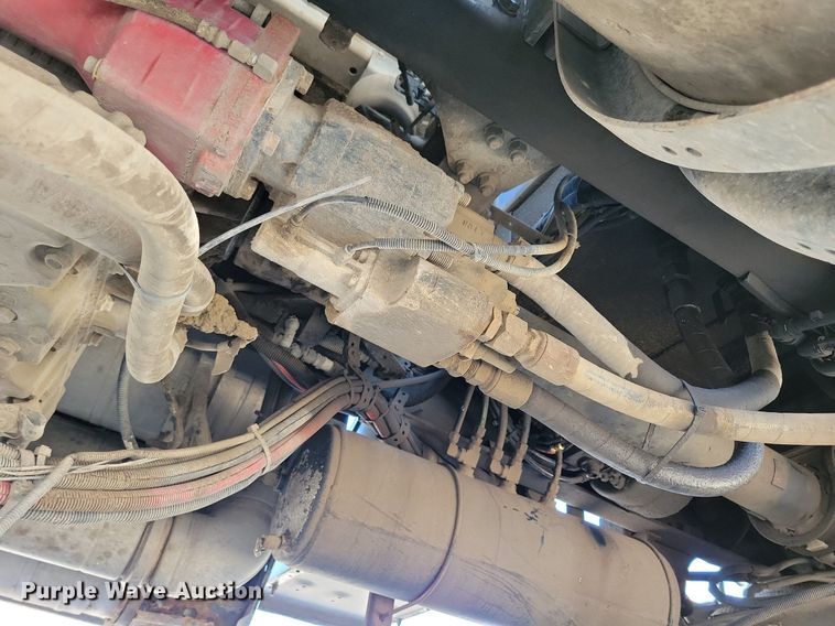 image for item KA9895 2016 Kenworth T880 dump truck