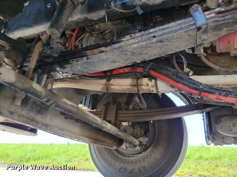 image for item KA9895 2016 Kenworth T880 dump truck