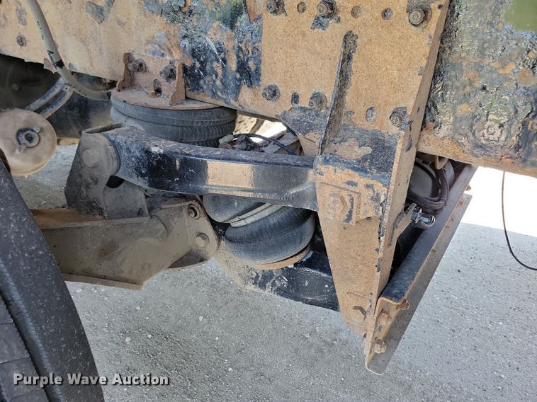 image for item KA9895 2016 Kenworth T880 dump truck