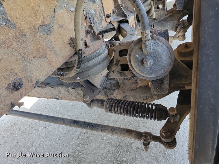 image for item KA9895 2016 Kenworth T880 dump truck