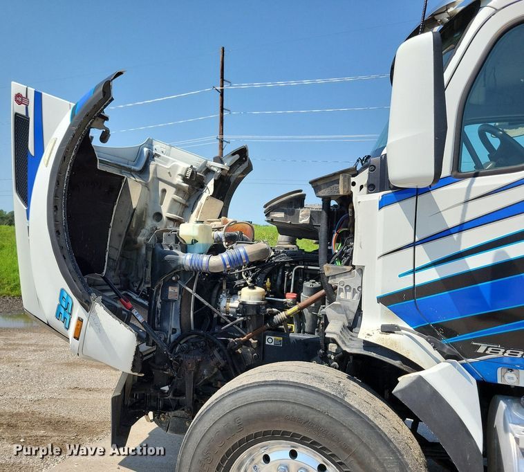 image for item KA9895 2016 Kenworth T880 dump truck