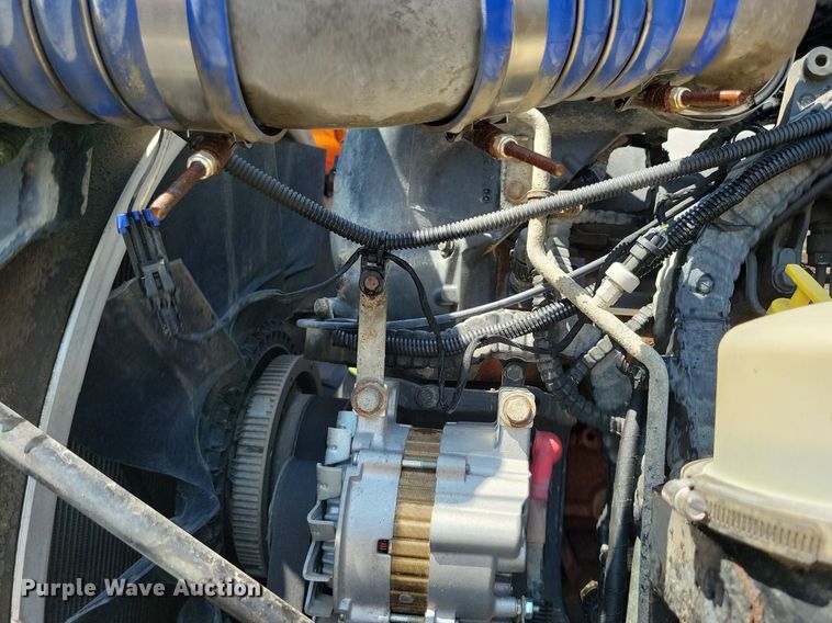 image for item KA9895 2016 Kenworth T880 dump truck