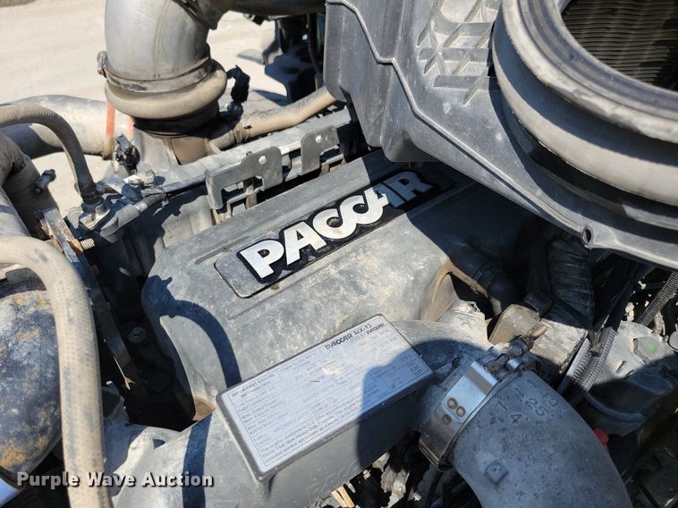 image for item KA9895 2016 Kenworth T880 dump truck