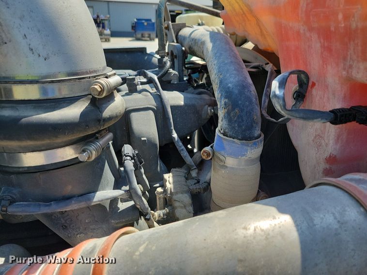 image for item KA9895 2016 Kenworth T880 dump truck