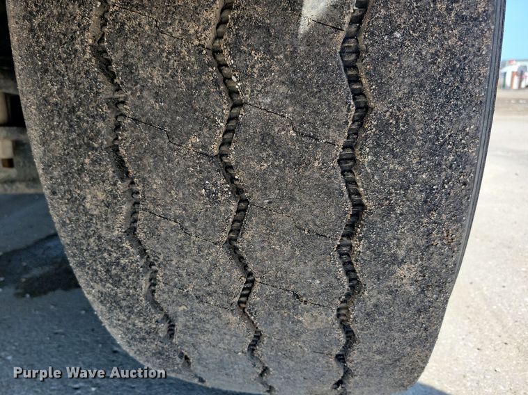 image for item KA9895 2016 Kenworth T880 dump truck