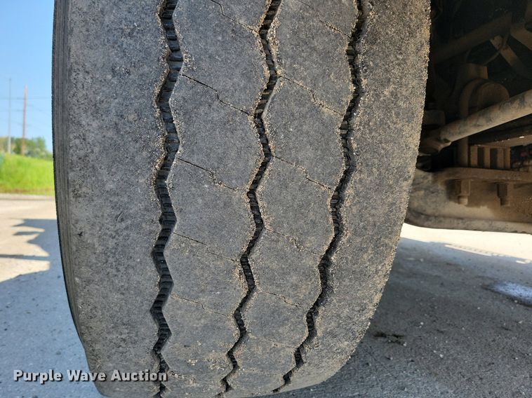 image for item KA9895 2016 Kenworth T880 dump truck