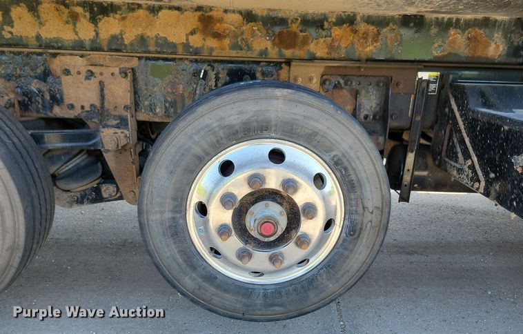 image for item KA9895 2016 Kenworth T880 dump truck