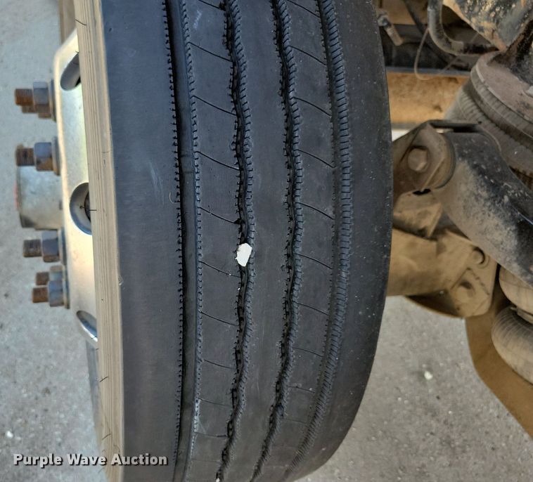 image for item KA9895 2016 Kenworth T880 dump truck