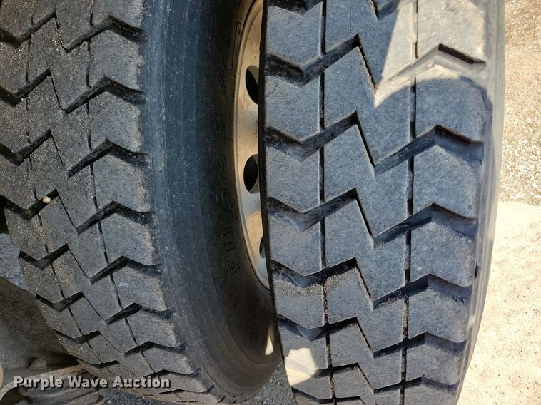 image for item KA9895 2016 Kenworth T880 dump truck