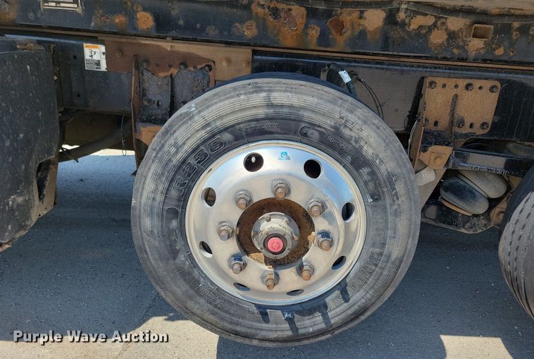 image for item KA9895 2016 Kenworth T880 dump truck