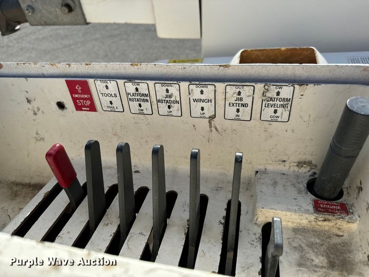 image for item LF9859 2009 International DuraStar 4300  bucket truck