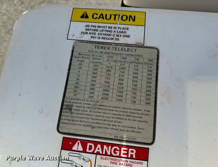 image for item LF9859 2009 International DuraStar 4300  bucket truck