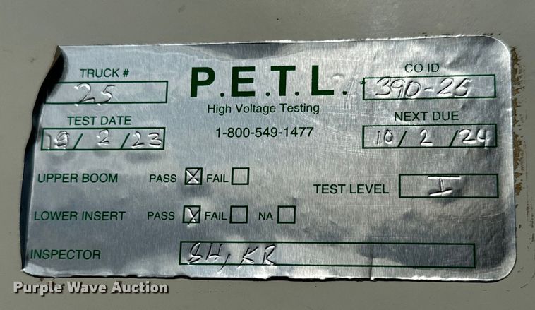 image for item LF9859 2009 International DuraStar 4300  bucket truck