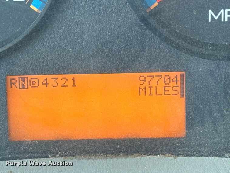 image for item LF9859 2009 International DuraStar 4300  bucket truck