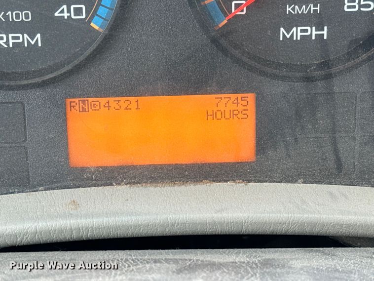 image for item LF9859 2009 International DuraStar 4300  bucket truck