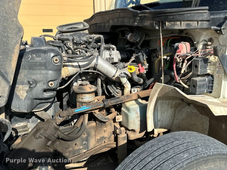 image for item LF9859 2009 International DuraStar 4300  bucket truck