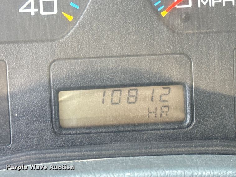 image for item LF9860 2004 International 7500 dump truck