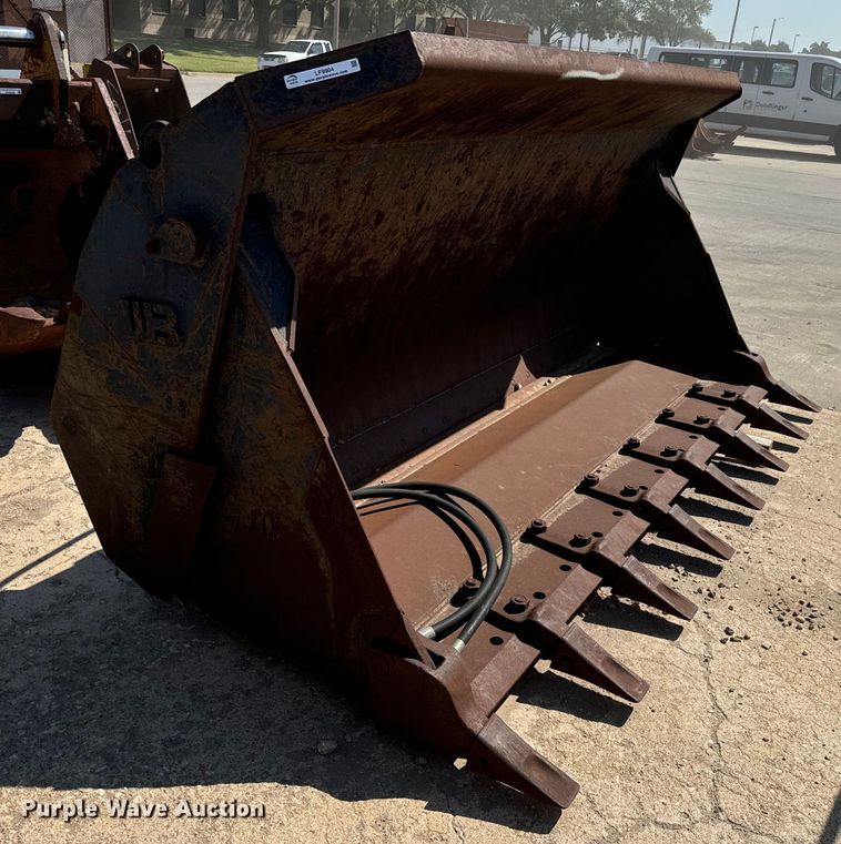 image for item LF9904 2003 WB L120-B wheel loader four-in-one bucket