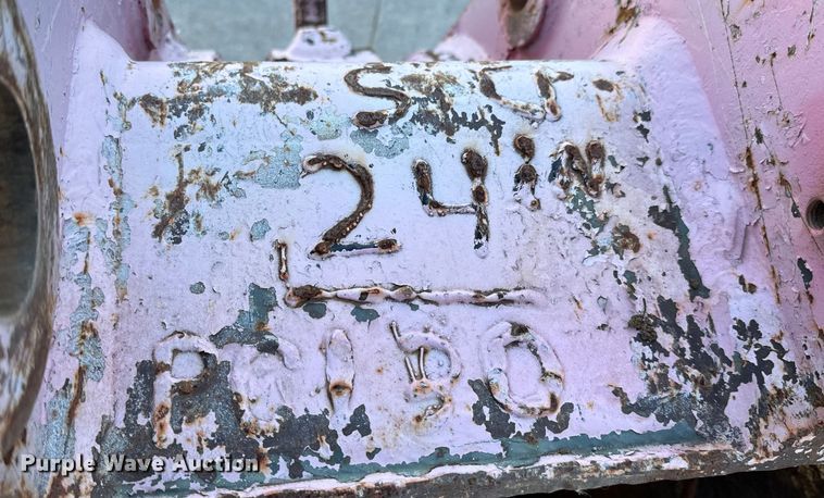 image for item LF9907 Komatsu bucket 