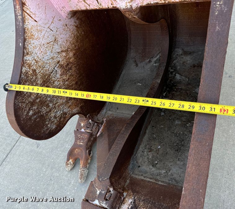 image for item LF9909 LEA Multi-Ripper  bucket 