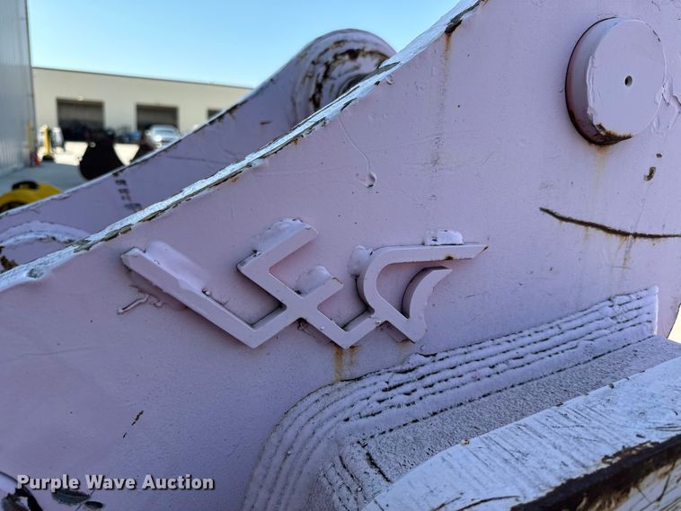 image for item LF9909 LEA Multi-Ripper  bucket 